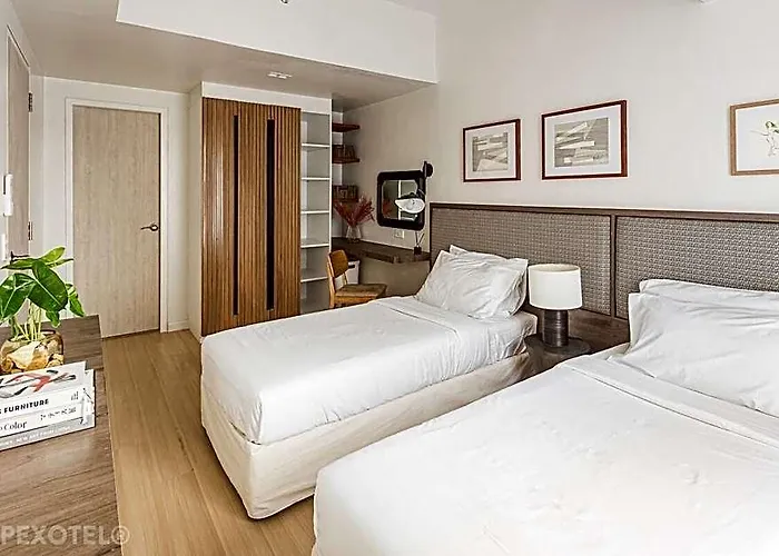 Chic 2br Urban Retreat Wow Views